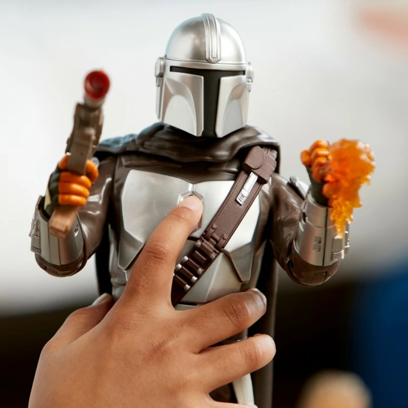 The Mandalorian Talking Action Figure, Star Wars - Image 4