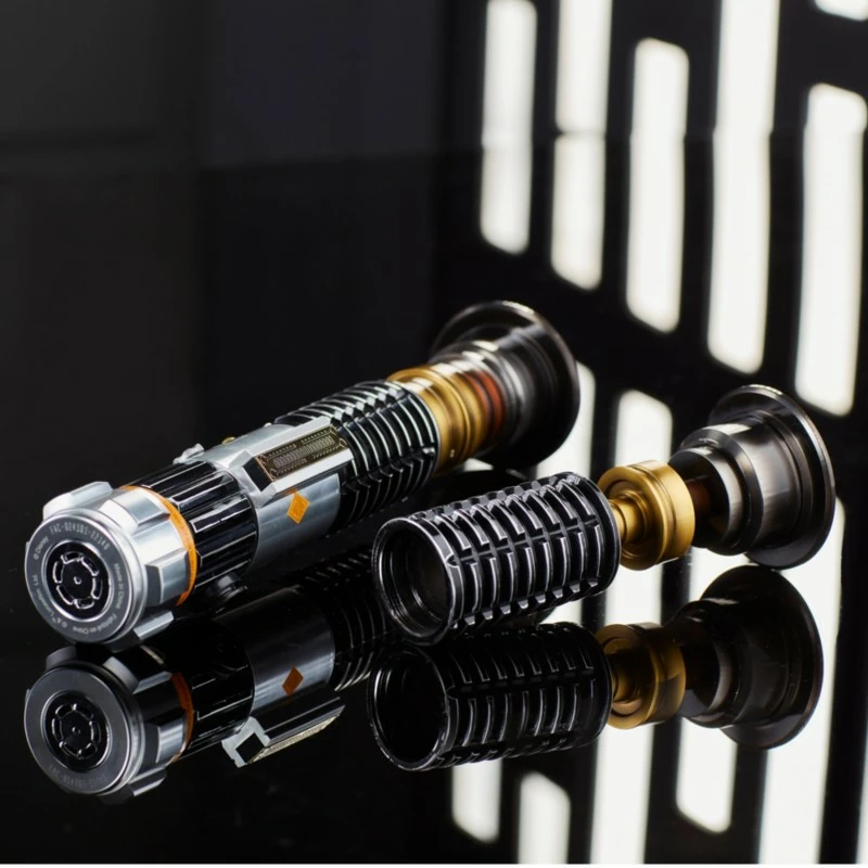 Obi-Wan Kenobi Legacy LIGHTSABER - Image 3